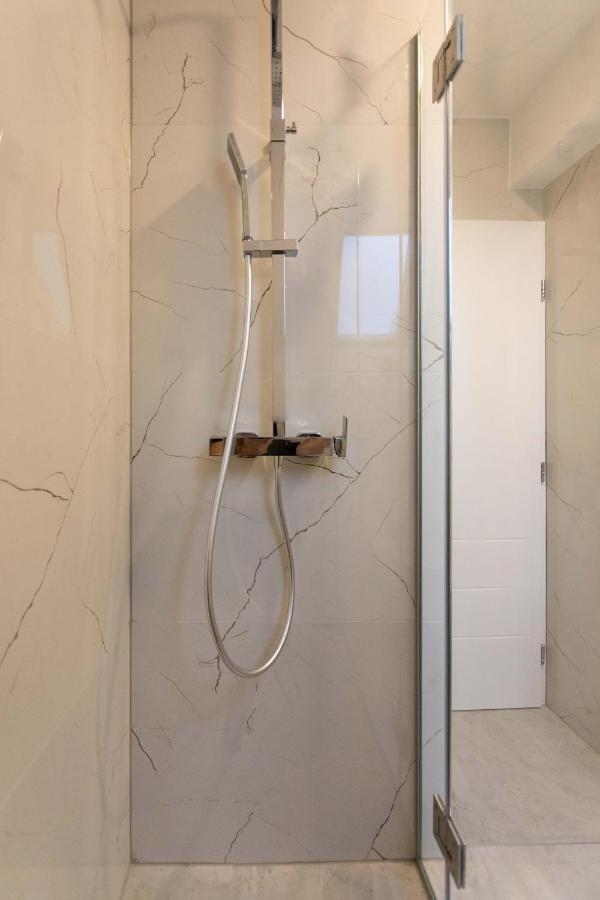 Apartament Design 1Bdr Loft Near Kvaternik Square Zagrzeb Zewnętrze zdjęcie